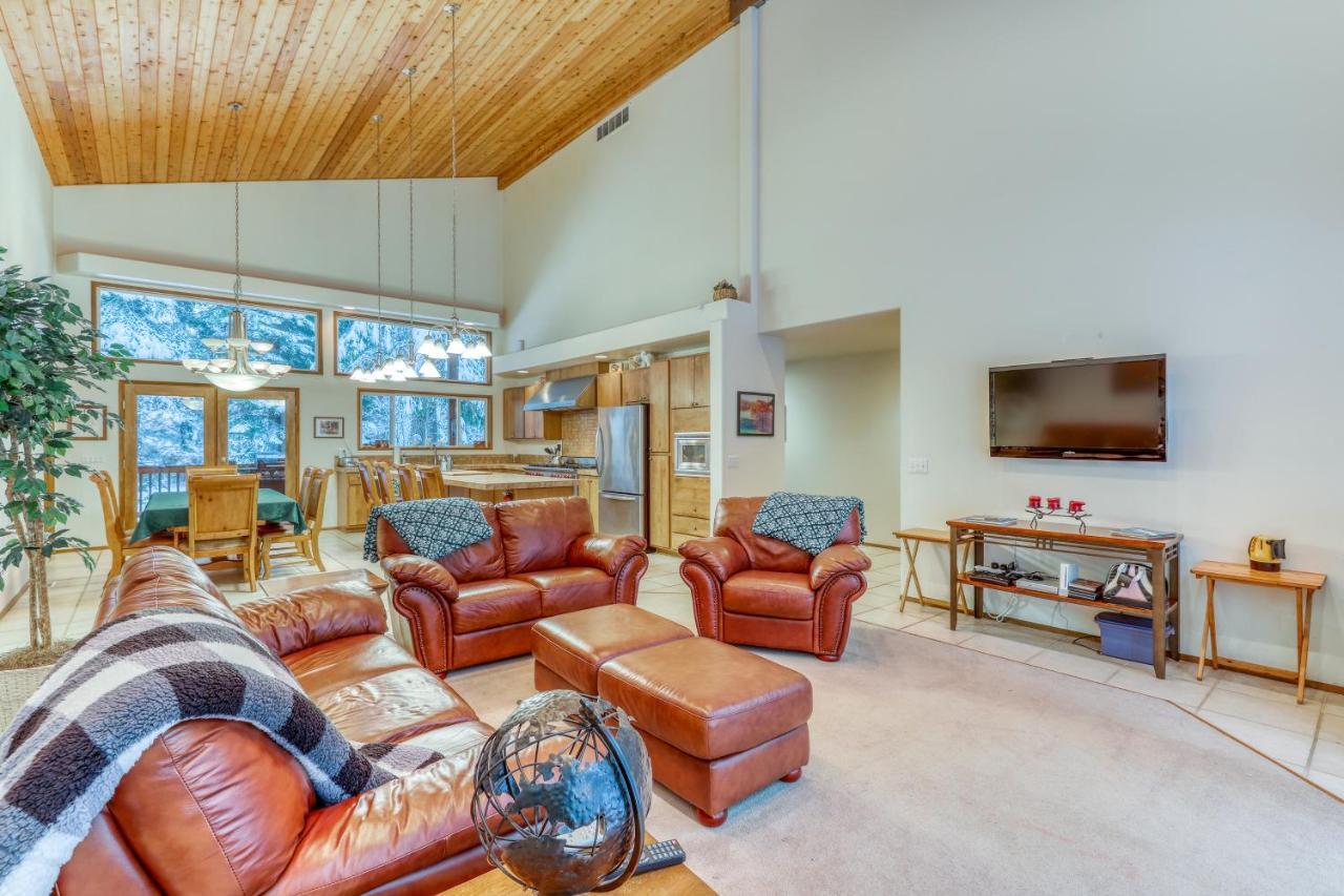 Elk Tracks Lodge Pine Glen Exterior foto